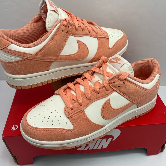 NIKE WMNS DUNK LOW SOFT PEARL/APRICOT AGATE-WHITE
 Athletic Sneakers - Picture 10 of 16